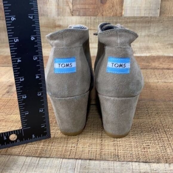 Toms Desert Taupe Suede Ankle Wedge Chukka Bootie - Picture 4 of 9